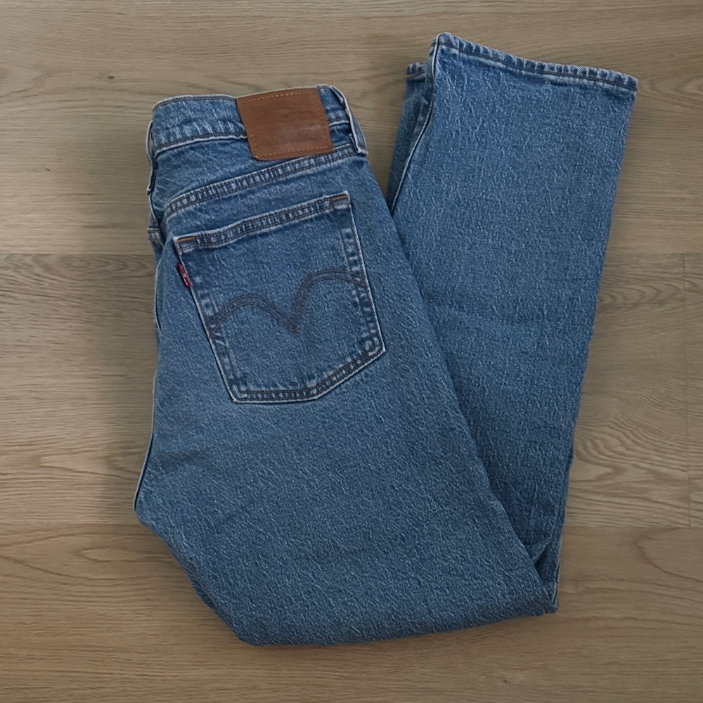 Levi's Women’s Wedgie Straight Classic Denim Jeans - Size 28 💙 Like New